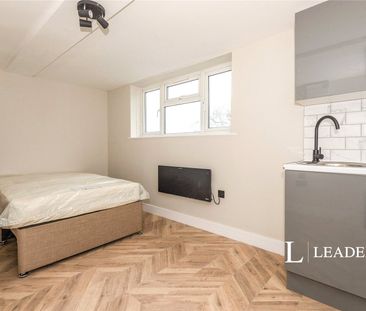 1 bedroom studio to rent Sherwood Crescent, Reigate, Surrey, RH2 - Photo 5