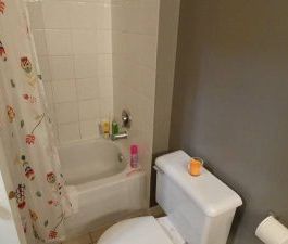 $1750 / 2br – 1013ft2 – Spacious 2 Bed + 2 Bath Top Floor Unit in L... - Photo 5