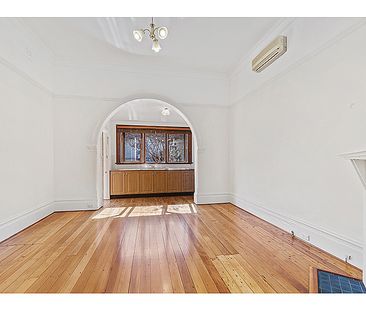 Stylish and Spacious One-Bedroom Unit with Modern Amenities - Photo 3