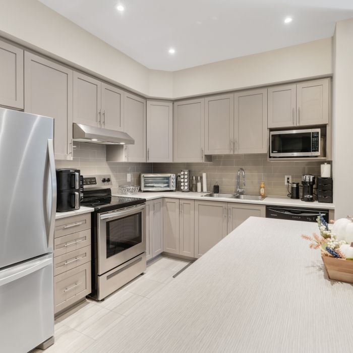 For Lease - 338 Twinflower Way, Barrhaven, Ontario - Photo 1