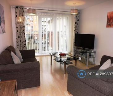 2 bedroom flat to rent - Photo 2