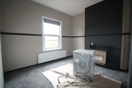 1 Bed Flat, Beech Avenue, NG7 - Photo 3