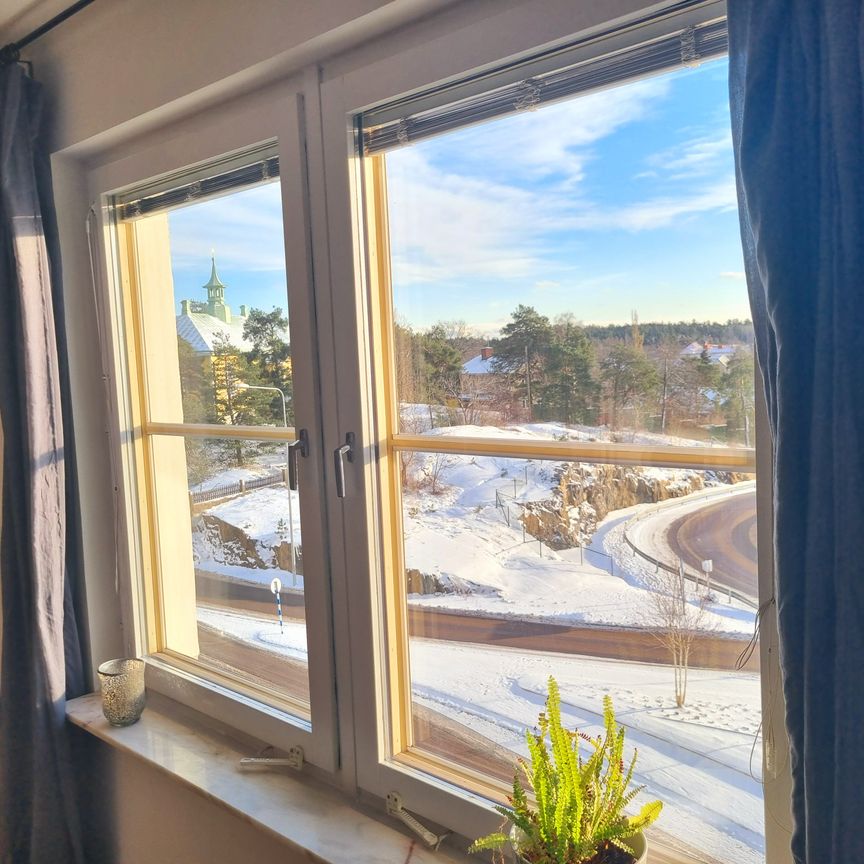 Ängsbacken, Saltsjö-Boo - Photo 1