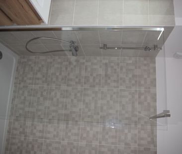 Location Appartement 2 pièces 42m² ST JEAN DE VEDAS 34430 - Photo 3