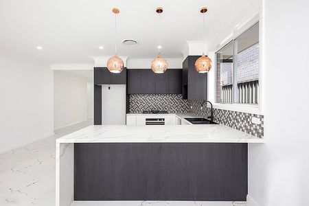 Contemporary Living - Photo 4