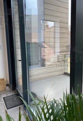 Cladire pentru activitati medicale sau de birou - Fotografie 1