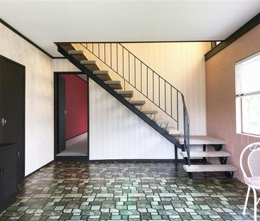 Walk to schools - Photo 1