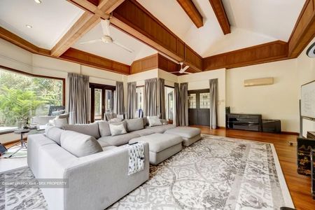 Victoria Park Road (D10), Detached - For Rent - Photo 3