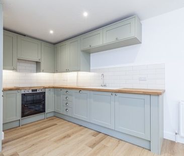 Olive Court Corn Street OX28 - Photo 4