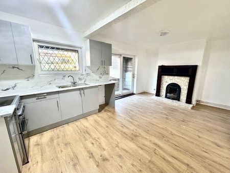 Cover Drive, Barnsley, Darfield - Photo 5