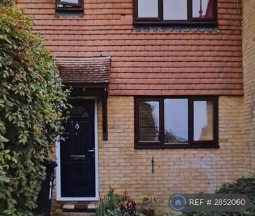 3 bedroom terraced house to rent - Photo 5