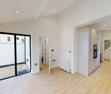 4 bedroom detached house to rent - Photo 6