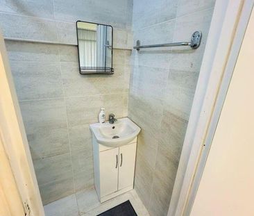 1 bedroom property to rent - Photo 3