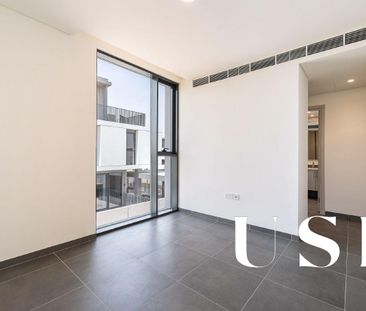 Spacious 4 br | Semi-Detached Villa | Brand New - Photo 1