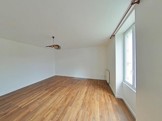 Location Maison 4 pièces 120m² CHAUVIGNY 86300 - Photo 1