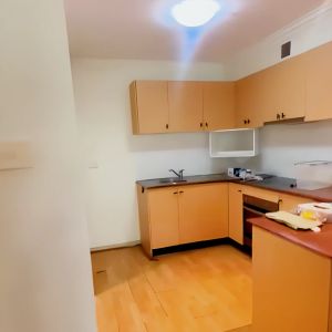 2 Bed 1 Bath - Photo 2