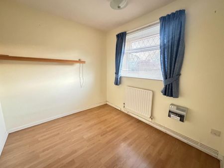 2 bedroom terraced bungalow to rent - Photo 2