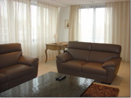 ETTERBEEK : MEUBLE 2 CHAMBRES + TERRASSE + GARAGE - Etterbeek - Foto 4