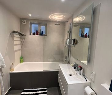 Room in a Shared Flat, Mowbray Road, NW6 - Photo 3
