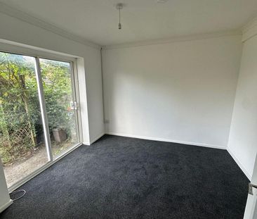 Selbrooke Crescent, Fishponds - Photo 6
