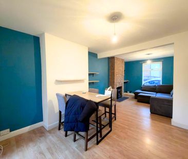 3 bedroom terraced house to rent - Photo 3