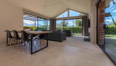 10 Jackby Court, Jacks Point, Queenstown - Photo 2