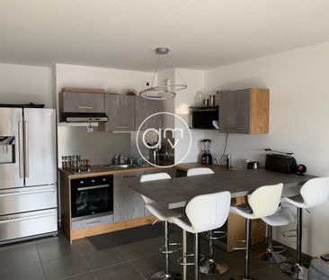 Location Appartement 3 pièces 62m² LE CASTELLET 83330 - Photo 3