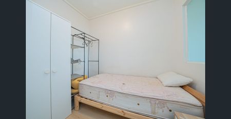 Fully furnished - 2 bedrooms apartment. Gas is included in the rent. - Photo 5