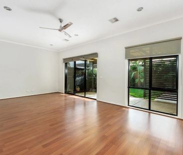 44 Farmhouse Boulevard, - Photo 4