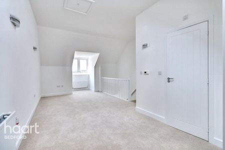 3 bedroom townhouse to rent - Photo 2