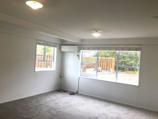 Fully Renovated 3 Bedroom Homes in Forrest Hill! - Photo 1