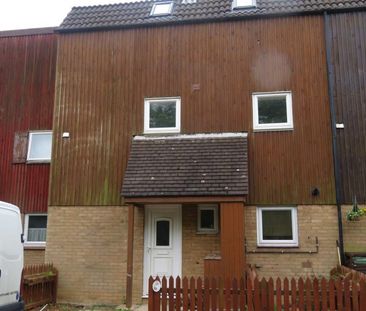 Blackmead - Room to let with en-suite - Photo 2