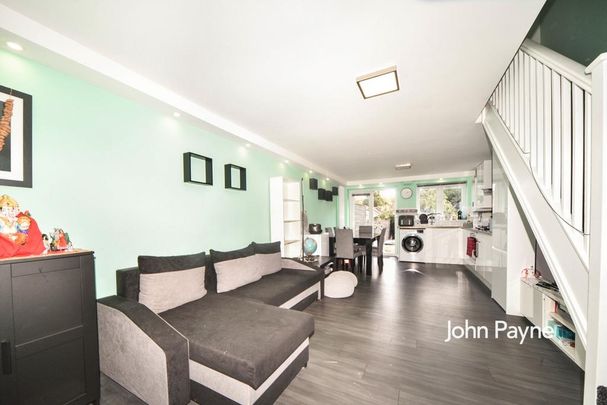 2 bedroom terraced house to rent - Photo 1