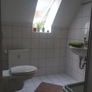 Frisch saniert: Willkommen im neuen Zuhause! - Photo 2