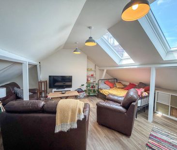 2 bedroom maisonette to rent - Photo 1