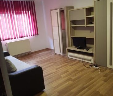 Inchiriez apartament 2 camere - Photo 4