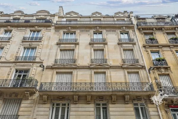 Appartement à louer à Paris 8Ème - Photo 1