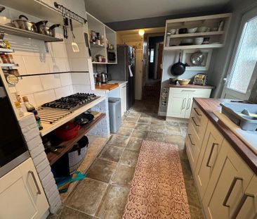 3 bedroom terraced house to rent - Photo 2