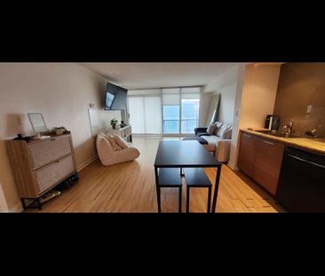 For Lease - 25 Capreol Court Unit# 910, Toronto, Ontario - Photo 2
