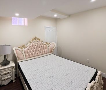 For Lease - 231 Hillsview Drive, Richmond Hill, Ontario - Photo 2