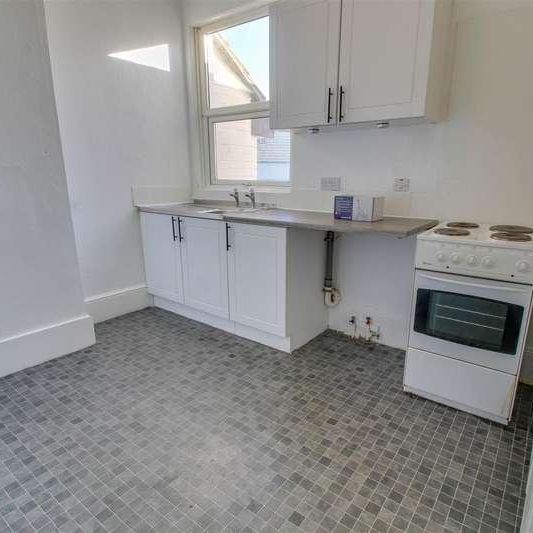 Wellesley Road, Clacton-on-sea, CO15 - Photo 1