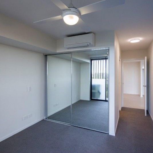 Experience the Best of Urban Living in the Heart of Woolloongabba! - Photo 1