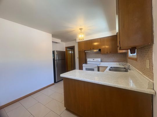 For Lease - 20 Sorlyn Avenue, Toronto, Ontario - Photo 1