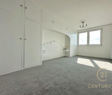 3 bedroom penthouse to rent - Photo 6
