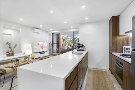 201/98 Lakeside Parade, Jordan Springs - Photo 3