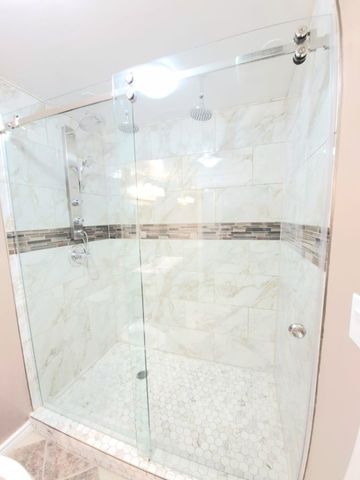 For Lease - 12 Vanier Drive, Welland, Ontario - Photo 3