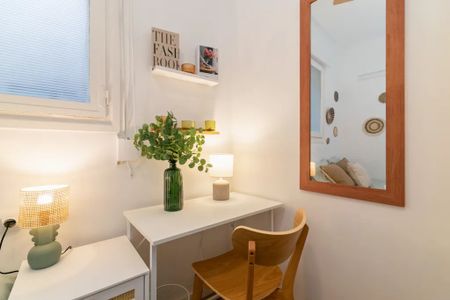 Carrer de Còrsega, Barcelona, Catalonia 08026 - Photo 2