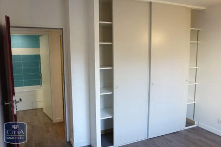 Appartement à louer 4 pièces 69.64m² - Photo 3