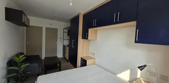 1 bedroom flat to rent - Photo 2