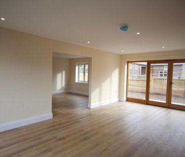3 bedroom barn conversion to rent - Photo 2